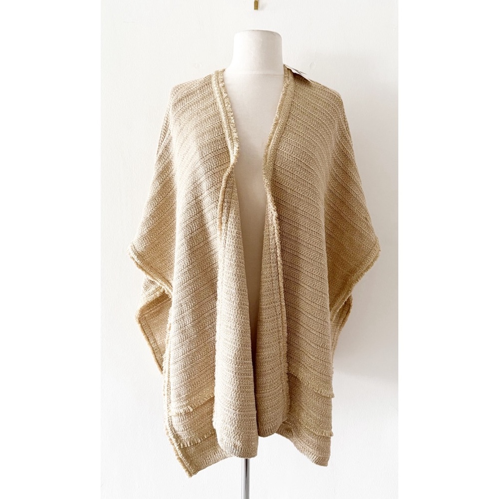 NEW Chico's Gold Knitted Covering Sweater Ruana Poncho Size Small/Medium (S/M)